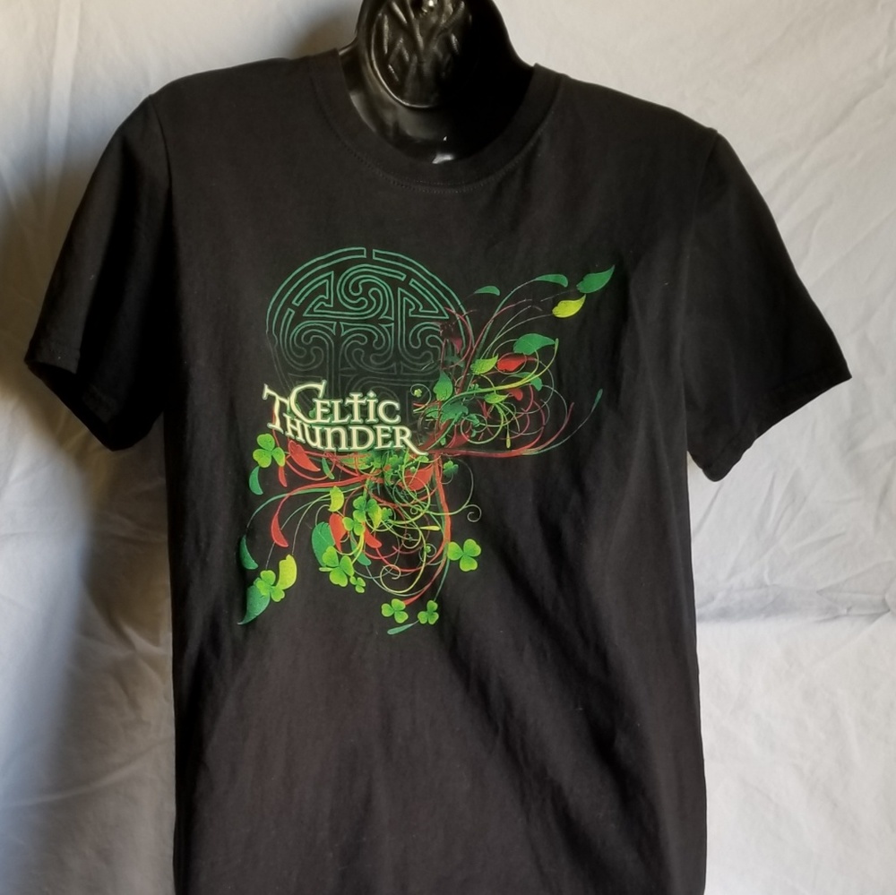 Celtic Thunder graphic st. Patrick's day tshirt M